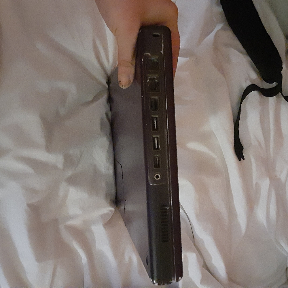 Apple iBook G4 - Picture 4 of 8